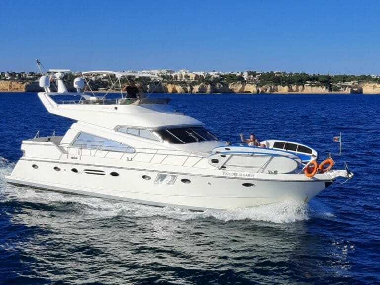 Explore Algarve yacht